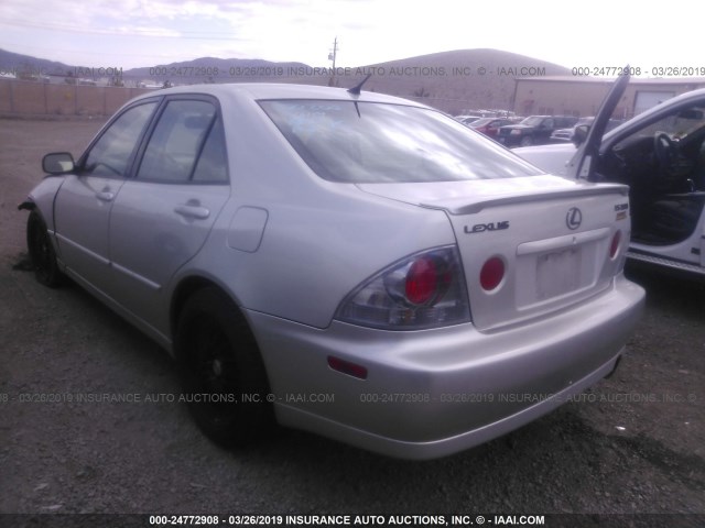 JTHBD192550095670 - 2005 LEXUS IS 300 SILVER photo 3