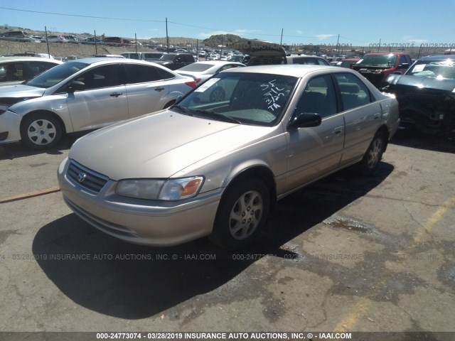 JT2BF28K1Y0255849 - 2000 TOYOTA CAMRY LE/XLE 棕色 照片 2