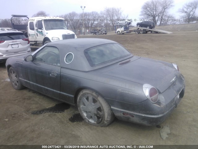 1FAHP60AX3Y109863 - 2003 FORD THUNDERBIRD  GRAY photo 3