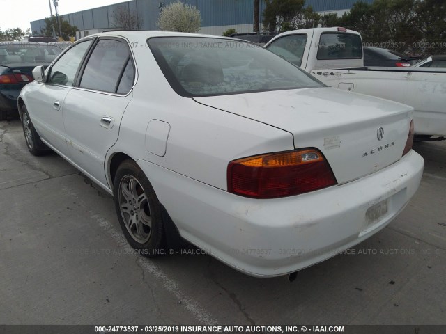 19UUA5666YA037469 - 2000 ACURA 3.2TL WHITE photo 3