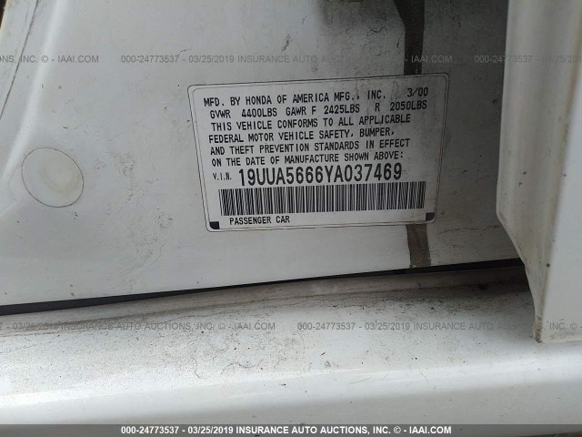 19UUA5666YA037469 - 2000 ACURA 3.2TL WHITE photo 9