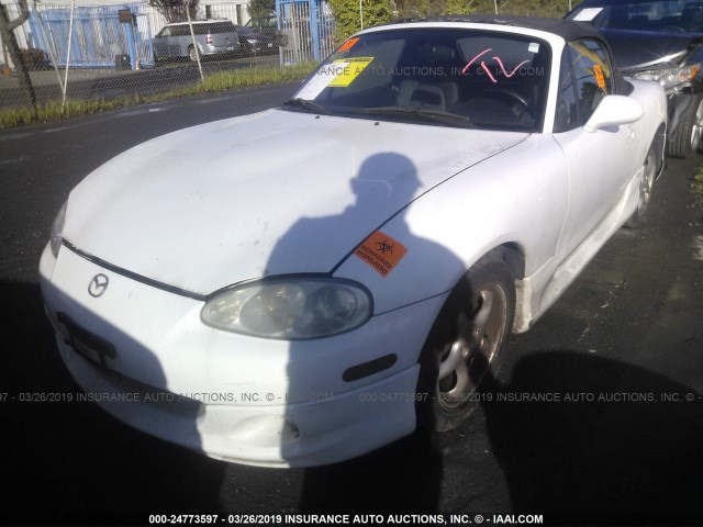 JM1NB353520234903 - 2002 MAZDA MX-5 MIATA LS WHITE photo 2