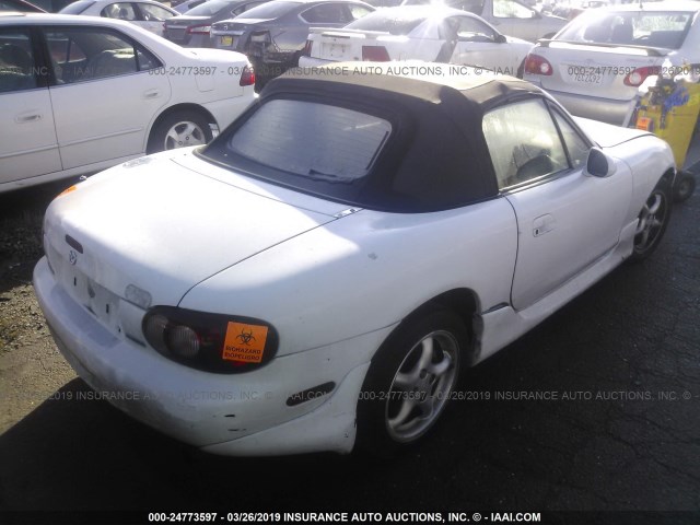 JM1NB353520234903 - 2002 MAZDA MX-5 MIATA LS WHITE photo 4