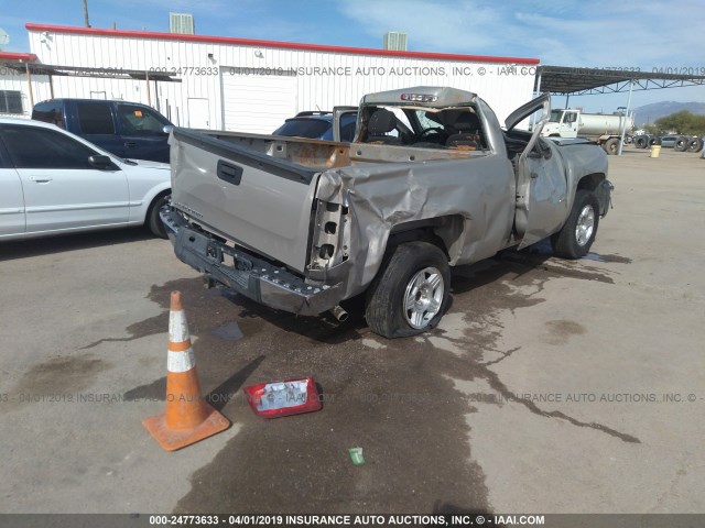 1GCEC14X68Z307920 - 2008 CHEVROLET SILVERADO C1500 GRAY photo 4