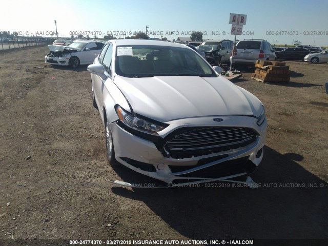 3FA6P0LU1GR282301 - 2016 FORD FUSION SE HYBRID WHITE photo 6