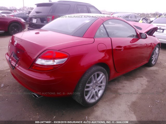 WDBWK54F08F173797 - 2008 MERCEDES-BENZ SLK 280 RED photo 4