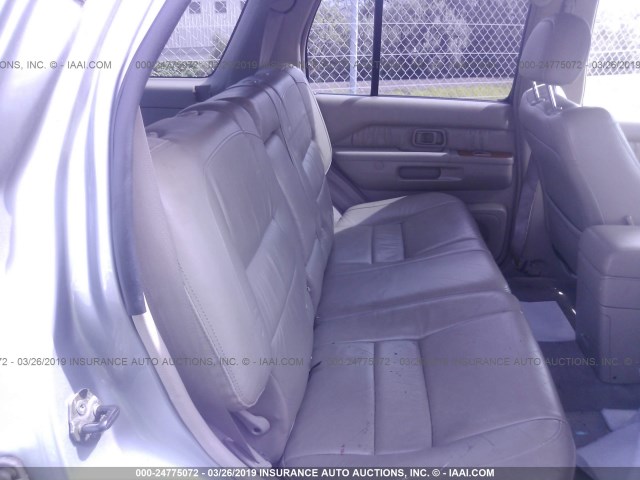 JNRDR09Y61W214733 - 2001 INFINITI QX4 SILVER photo 8