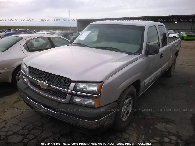 2GCEC19VX41262510 - 2004 CHEVROLET SILVERADO C1500 SILVER photo 2