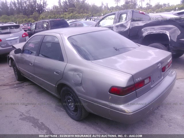 4T1BG22K5VU027690 - 1997 TOYOTA CAMRY CE/LE/XLE GRAY photo 3