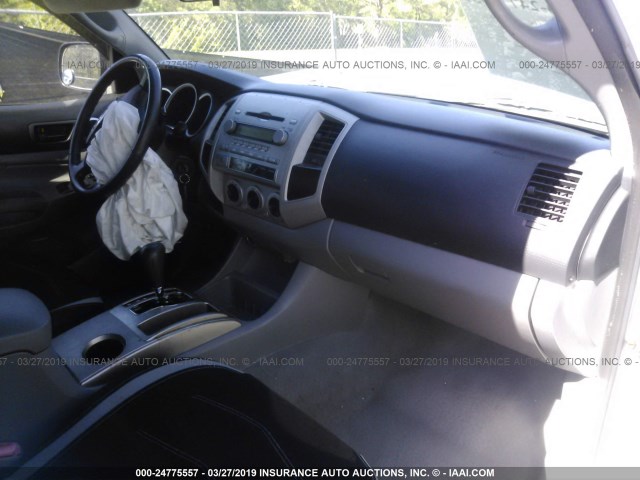 3TMJU62N46M022450 - 2006 TOYOTA TACOMA DOUBLE CAB PRERUNNER SILVER photo 5