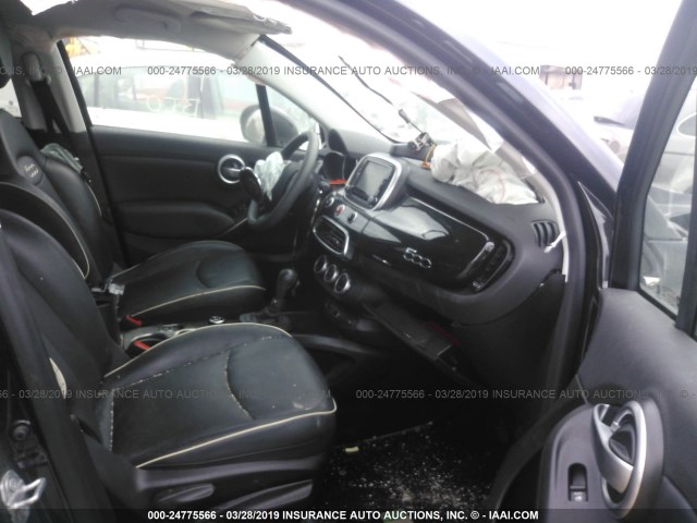 ZFBCFXDB8HP569295 - 2017 FIAT 500X LOUNGE BLACK photo 5