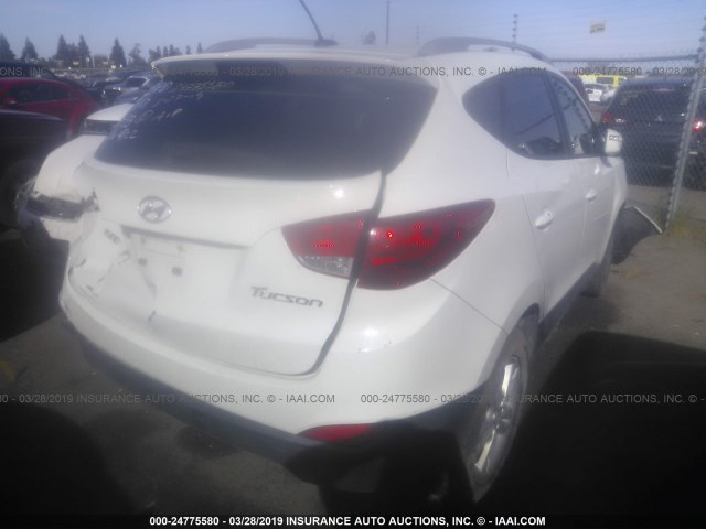 KM8JU3ACXDU602417 - 2013 HYUNDAI TUCSON GLS/LIMITED WHITE photo 4