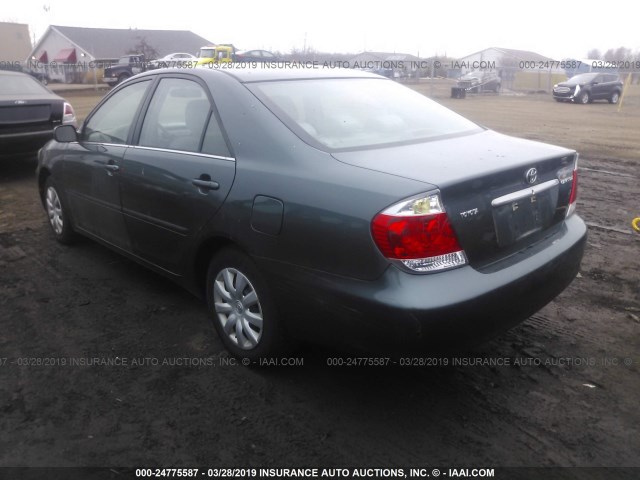 4T1BE32K75U034961 - 2005 TOYOTA CAMRY LE/XLE/SE GREEN photo 3