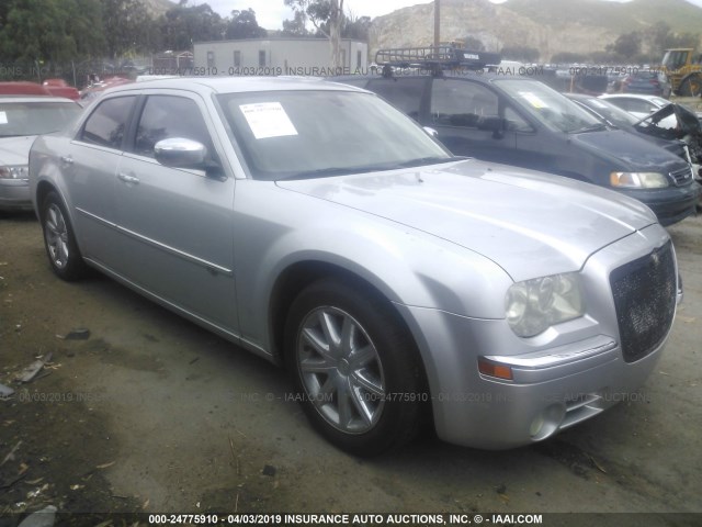 2C3LA63H48H233714 - 2008 CHRYSLER 300C SILVER photo 1