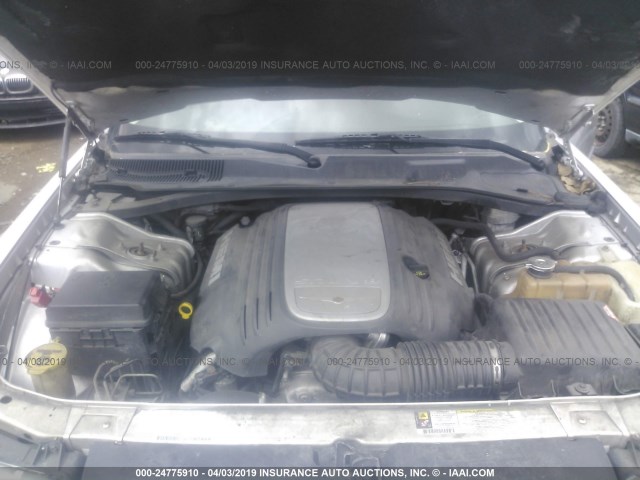 2C3LA63H48H233714 - 2008 CHRYSLER 300C SILVER photo 10