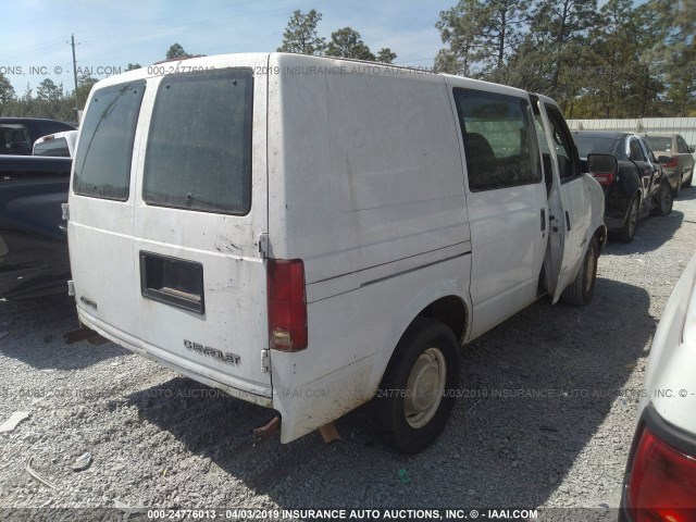 1GCDM19W7XB148552 - 1999 CHEVROLET ASTRO WHITE photo 4