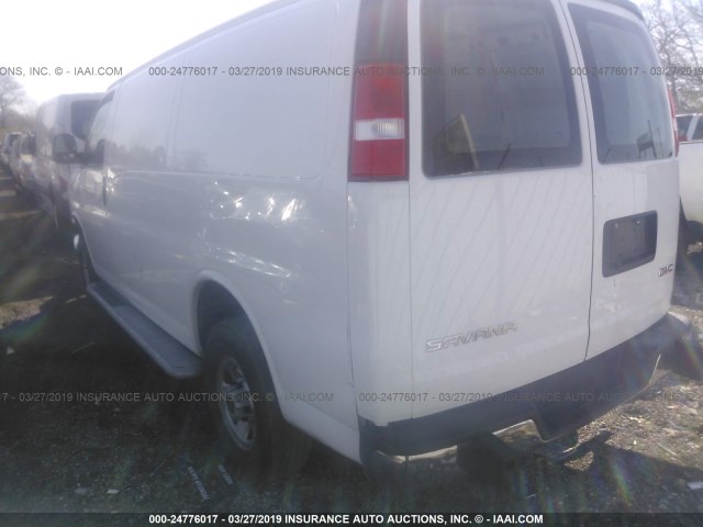 1GTW7AFG2J1907988 - 2018 GMC SAVANA G2500 WHITE photo 3