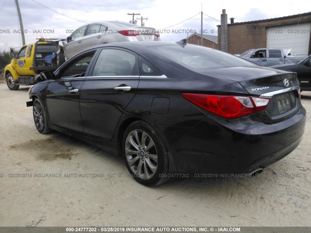 5NPEC4AC6DH810531 - 2013 HYUNDAI SONATA SE/LIMITED BLACK photo 3