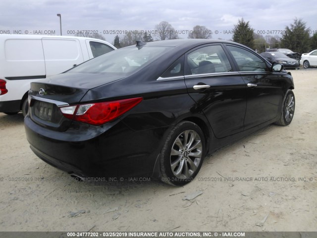 5NPEC4AC6DH810531 - 2013 HYUNDAI SONATA SE/LIMITED BLACK photo 4