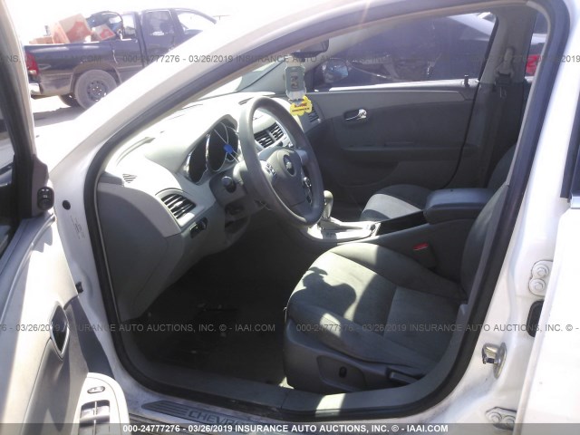 1G1ZG57B494104593 - 2009 CHEVROLET MALIBU LS WHITE photo 5