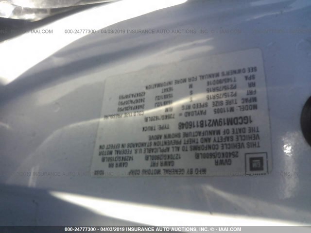 1GCDM19W21B116048 - 2001 CHEVROLET ASTRO WHITE photo 9