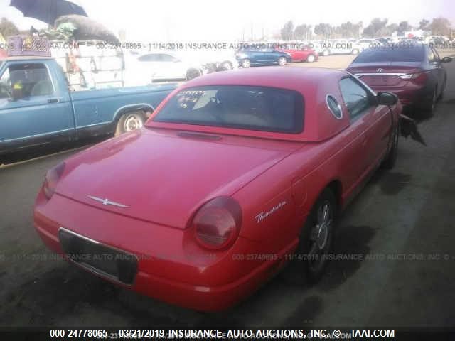 1FAHP60A45Y103513 - 2005 FORD THUNDERBIRD  RED photo 4