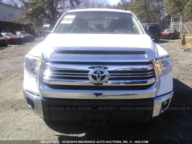 5TFUM5F16EX052752 - 2014 TOYOTA TUNDRA DOUBLE CAB SR/SR5 WHITE photo 6