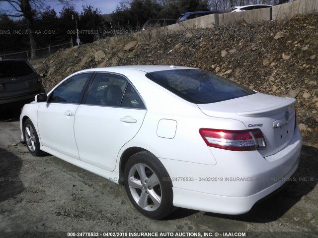 4T1BK3EK7BU614808 - 2011 TOYOTA CAMRY SE/LE/XLE 白色 照片 3