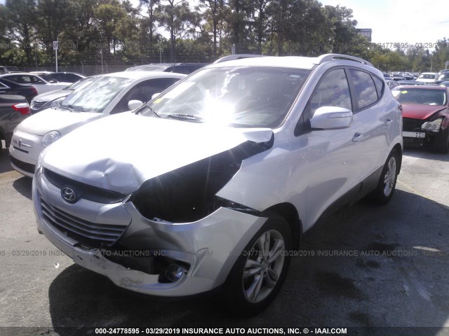 KM8JU3AC8DU681375 - 2013 HYUNDAI TUCSON GLS/LIMITED ვერცხლისფერი ფოტო 2