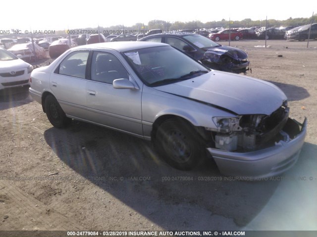 JT2BF22K7Y0287732 - 2000 TOYOTA CAMRY CE/LE/XLE SILVER photo 1