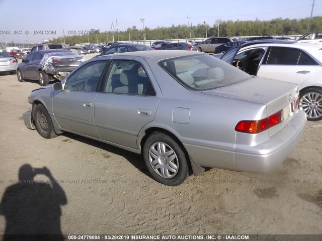 JT2BF22K7Y0287732 - 2000 TOYOTA CAMRY CE/LE/XLE SILVER photo 3