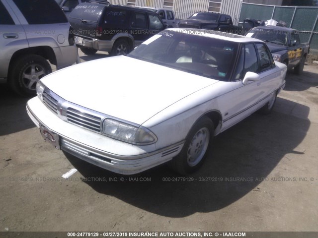 1G3CW5218R4308361 - 1994 OLDSMOBILE 98 REGENCY ELITE WHITE photo 2