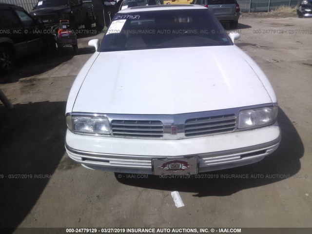 1G3CW5218R4308361 - 1994 OLDSMOBILE 98 REGENCY ELITE WHITE photo 6