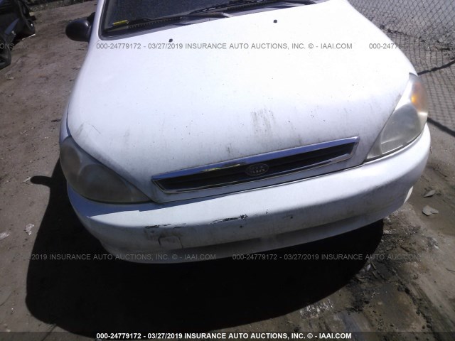 KNADC123826188656 - 2002 KIA RIO WHITE photo 6