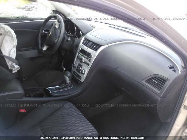 1G1ZC5EB0AF210305 - 2010 CHEVROLET MALIBU 1LT 棕色 照片 5