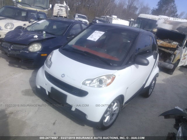 WMEEJ31X88K199025 - 2008 SMART FORTWO PURE/PASSION WHITE photo 2