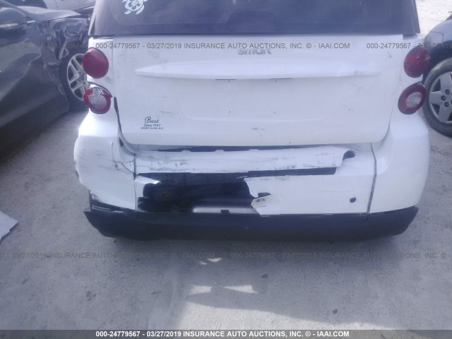 WMEEJ31X88K199025 - 2008 SMART FORTWO PURE/PASSION WHITE photo 6