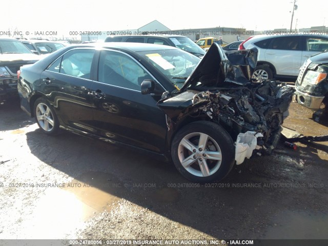 4T1BF1FK0EU424876 - 2014 TOYOTA CAMRY L/SE/LE/XLE 黑色 照片 1