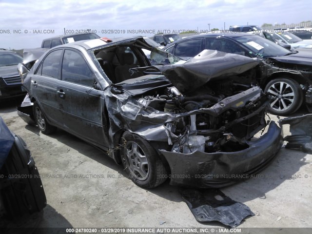 4T1BF32K92U511091 - 2002 TOYOTA CAMRY LE/XLE/SE GRAY photo 1