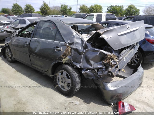 4T1BF32K92U511091 - 2002 TOYOTA CAMRY LE/XLE/SE GRAY photo 3