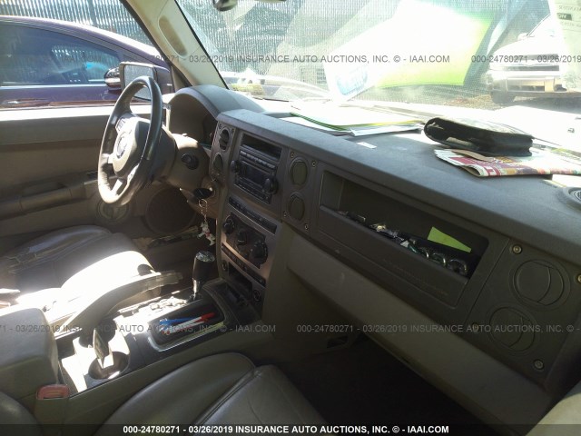1J8HG48N36C210405 - 2006 JEEP COMMANDER Champagne photo 5
