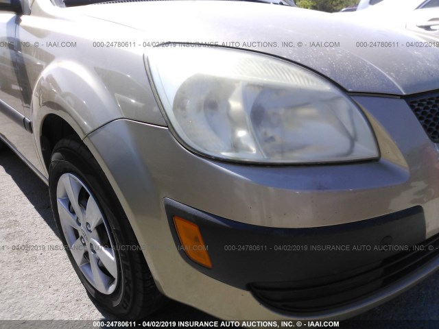 KNADE123986381529 - 2008 KIA RIO LX/SX GOLD photo 6