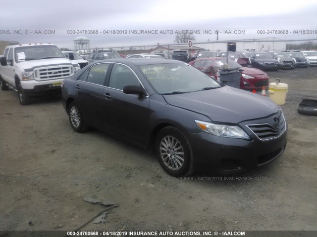 4T1BF3EK2AU009789 - 2010 TOYOTA CAMRY SE/LE/XLE GRAY photo 1