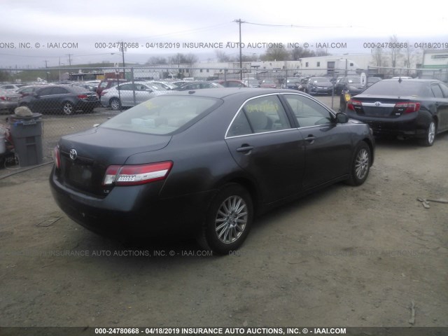 4T1BF3EK2AU009789 - 2010 TOYOTA CAMRY SE/LE/XLE GRAY photo 4