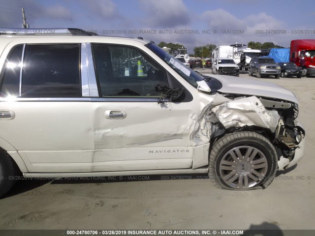 5LMFU27568LJ01235 - 2008 LINCOLN NAVIGATOR Blanc photo 6