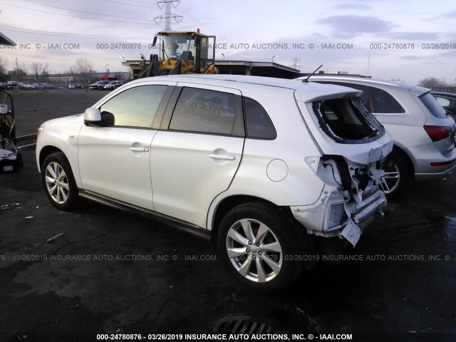 4A4AR3AW3FE033982 - 2015 MITSUBISHI OUTLANDER SPORT ES WHITE photo 3