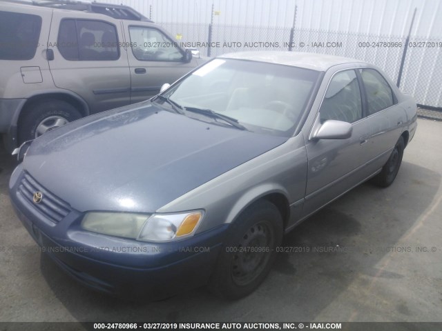 JT2BF22K9W0096634 - 1998 TOYOTA CAMRY CE/LE/XLE Champagne photo 2