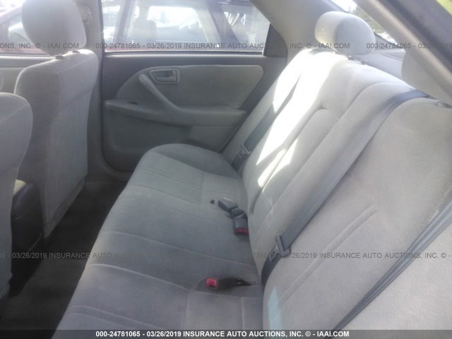 JT2BG22K9W0229065 - 1998 TOYOTA CAMRY CE/LE/XLE ვერცხლისფერი ფოტო 8