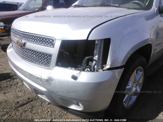 1GNSCCE0XBR241046 - 2011 CHEVROLET TAHOE C1500 LTZ Gümüş foto 6