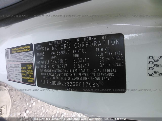 KNDMB233266017983 - 2006 KIA SEDONA EX/LX WHITE photo 9